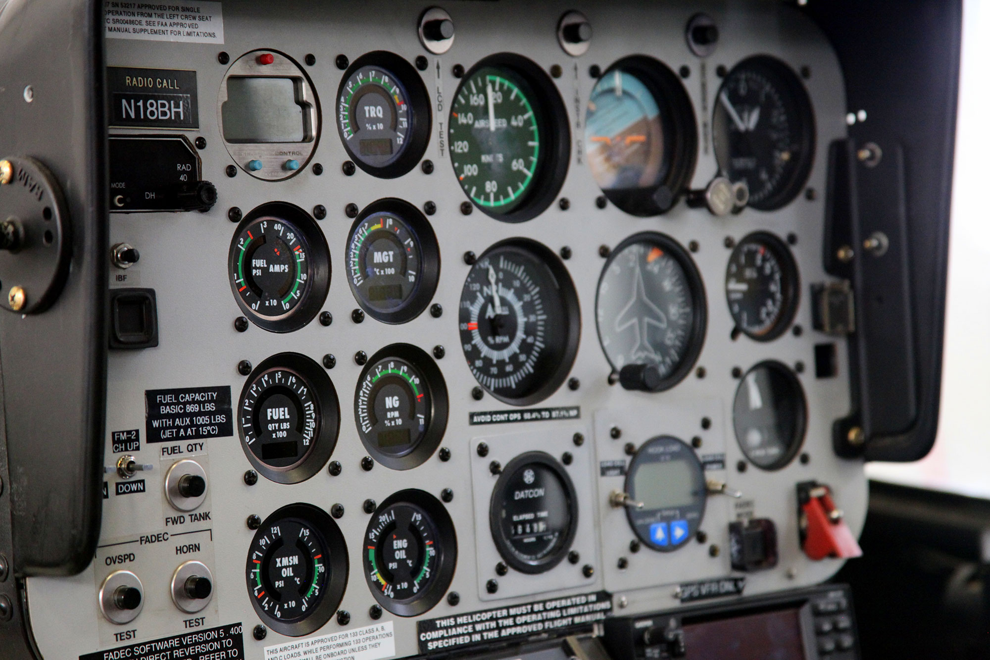 Bell 407 Instrument panel